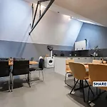 Stylish Mill Near Station, & Outdoor Fun * אוס