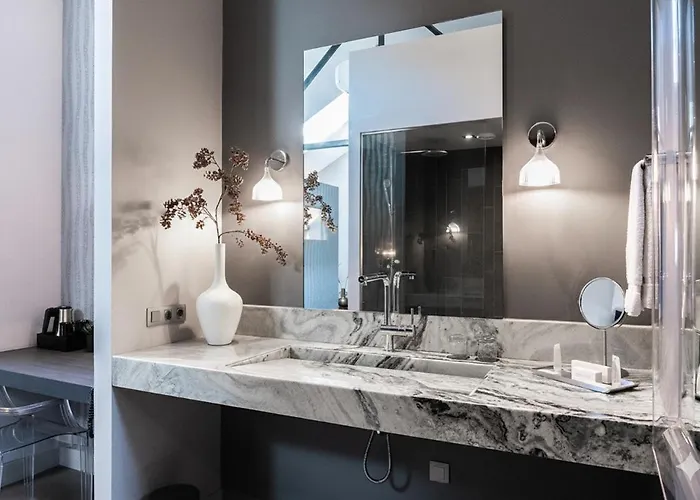 Stylish Mill Near Station, & Outdoor Fun